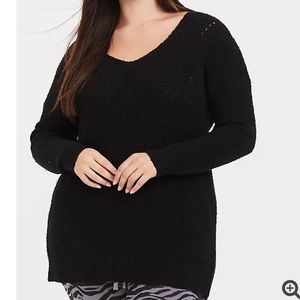 New with tags black pullover